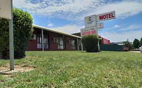 Country Mile Motor Inn